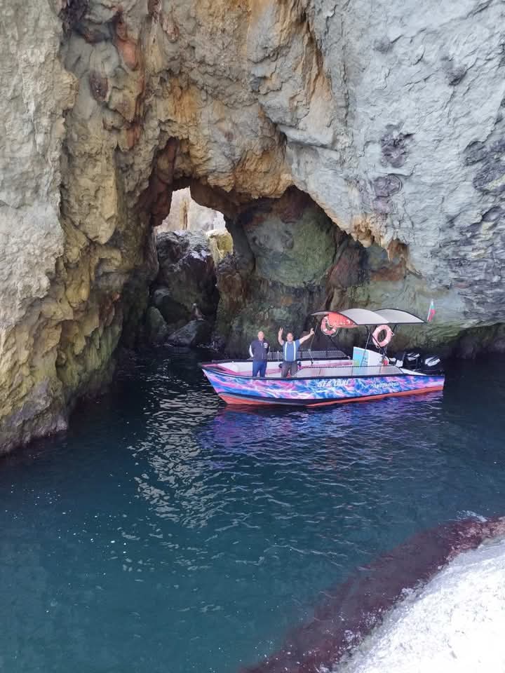 Photo Tour to the Seal Cave